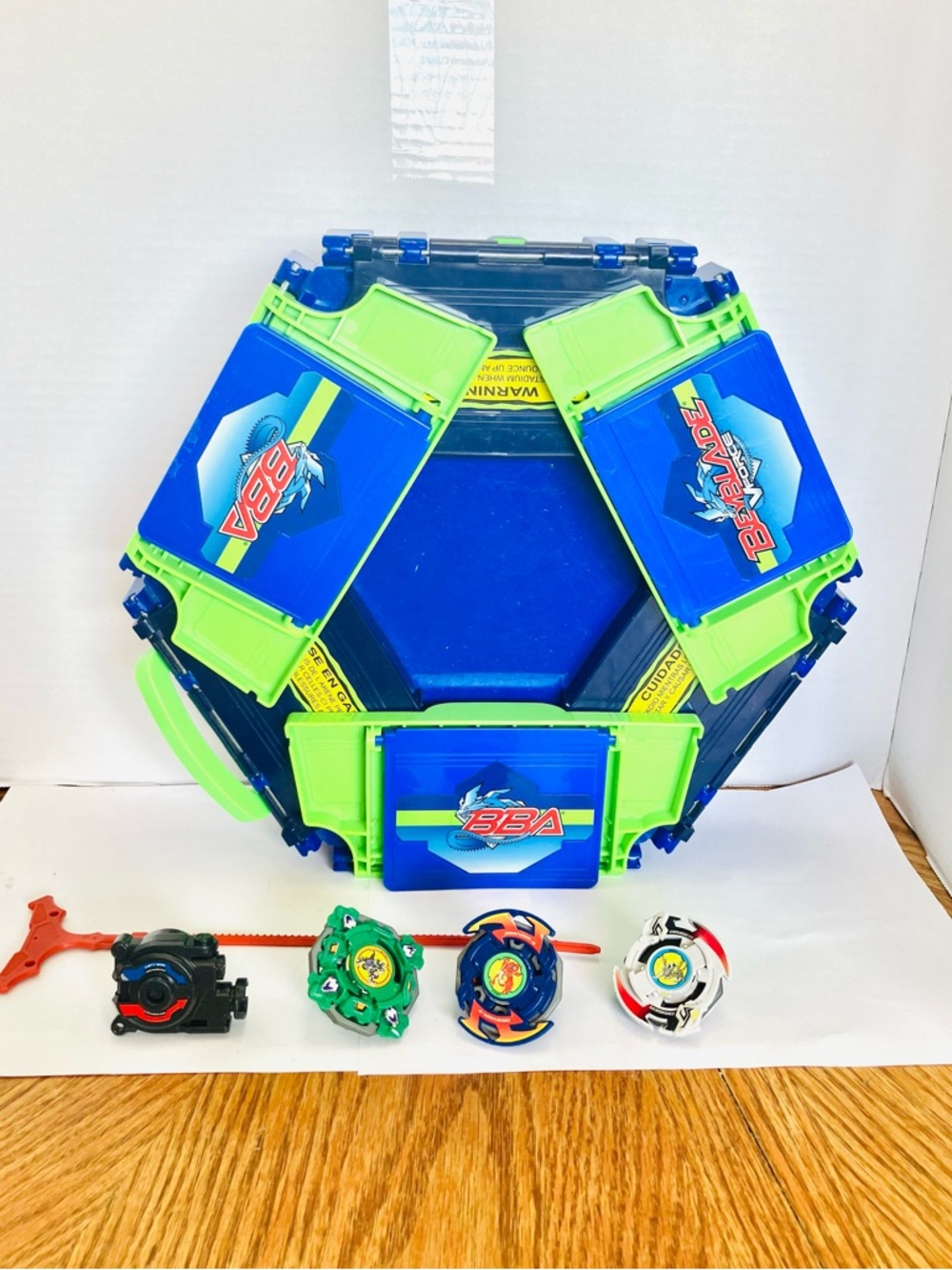 Beyblade Vintage Lot Arena & 3 Beyblades Driger Dranzer-S & More Read Takara